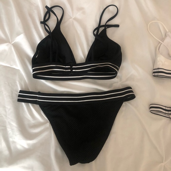 Sporty Bikini Bundle - Picture 5 of 7
